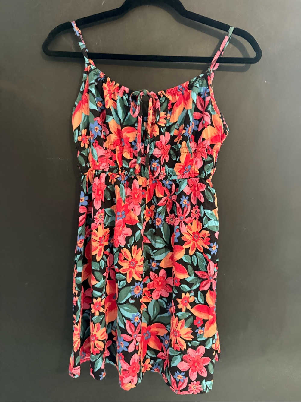 Roxy Surf Tropical Print Mini Dress  Black with Bright Orange pink floral medium
